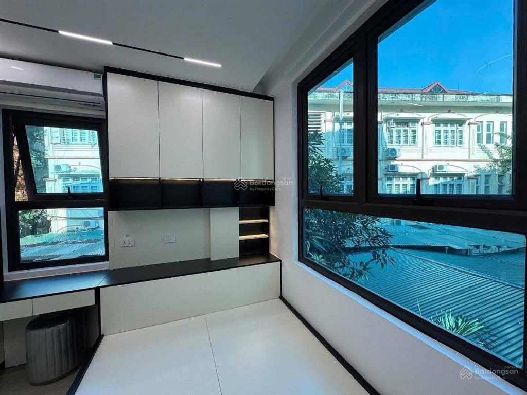 Bán nhà 5 tầng phố 19/5 văn quán hà đông lô góc full nội thất đẹp 35m 8 tỷ