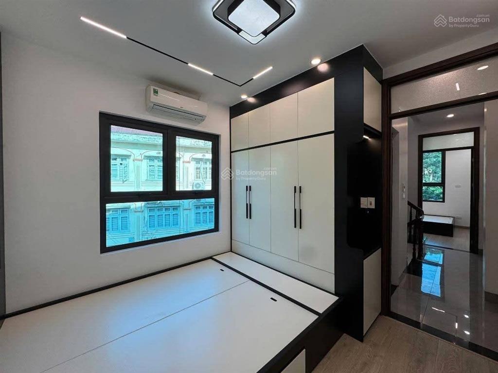 Bán nhà 5 tầng phố 19/5 văn quán hà đông lô góc full nội thất đẹp 35m 8 tỷ