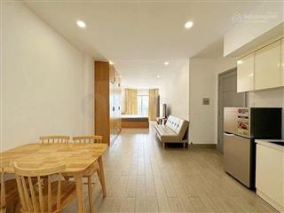 Căn hộ ban công 30m2 full nt ngay nguyễn thị thập q7 gần lotte, him lam, kênh tẻ, q1, q4, rmit, tdt