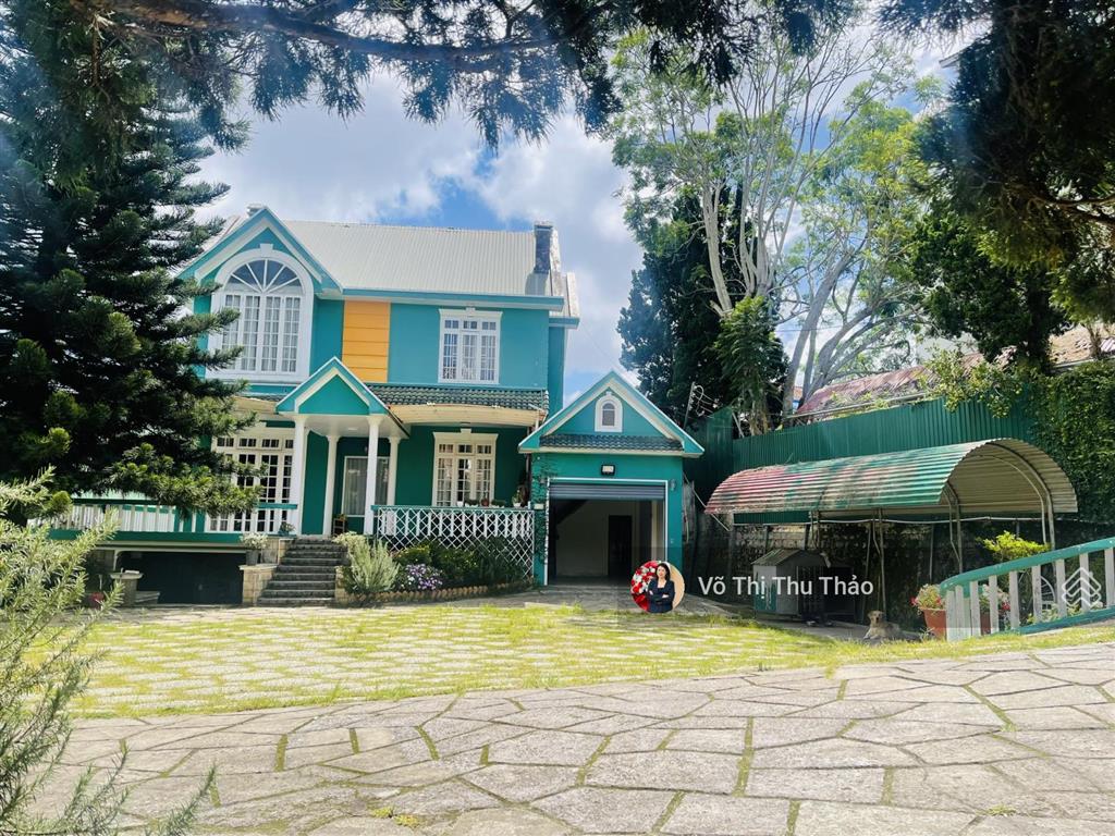 Hàng hiếm biệt thự sân vườn rộng hơn 1500m2 đường hùng vương, đà lạt cách hồ xuân hương chỉ 3 phút