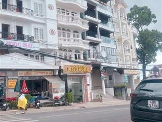 Khách sạn mặt tiền phan bội châu, p1, đà lạt rộng hơn 220m2, 6 tầng, 18 phòng kinh doanh, view hồ