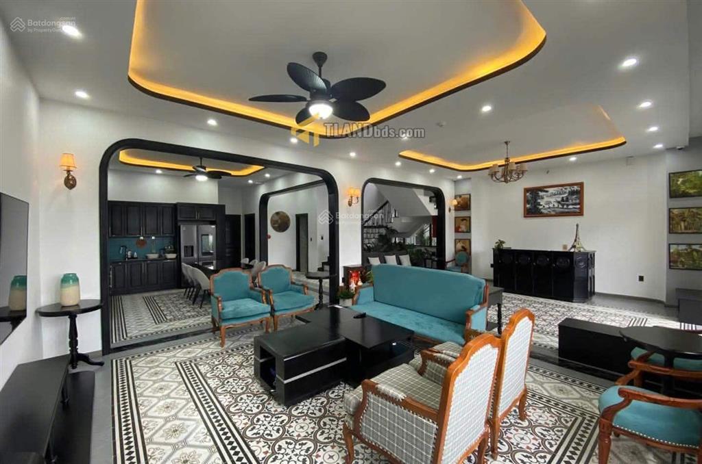 Bán biệt thự hiện đại mới đẹp rộng 402m2, 9pn, 26 tỷ tại mai anh đào, p8, tp đà lạt