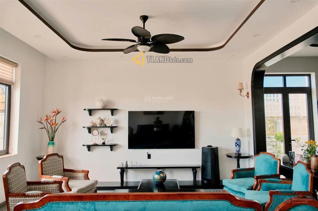 Bán biệt thự hiện đại mới đẹp rộng 402m2, 9pn, 26 tỷ tại mai anh đào, p8, tp đà lạt
