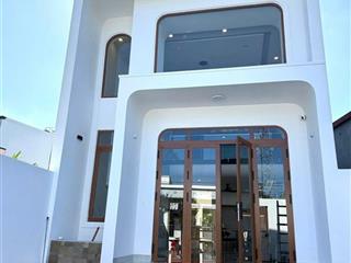 Xuất hiện căn nhà 1 trệt 1 lửng, gần trung tâm tp. biên hoà. cách kdl bửu long 7 phút đi xe. giá 1t