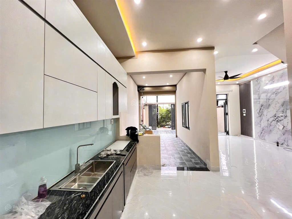 Giá chỉ 2tỷ hơn bán gấp biệt thự mini dt 7x15m sổ riêng ngay bửu long gần trung tâm biên hoà