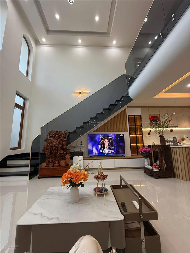 Xuất hiện căn nhà lửng 100m2 sổ riêng thổ cư ngay kdc sư đoàn 370, cổng 2 sân bay biên hòa