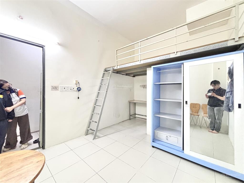 Duplex cửa sổ trờithang máybảo vệgác cửa sổ trờingay lý thường kiệtbắc hảithành tháicmt8