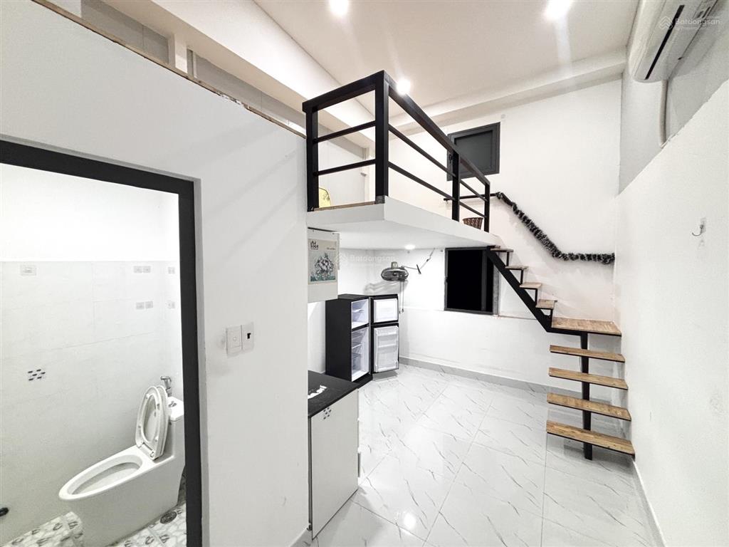 Căn hộ duplex full ntsiêu rộng giá rẻcửa sổ trời lớnthang máytân bìnhlạc long quânbàu cát