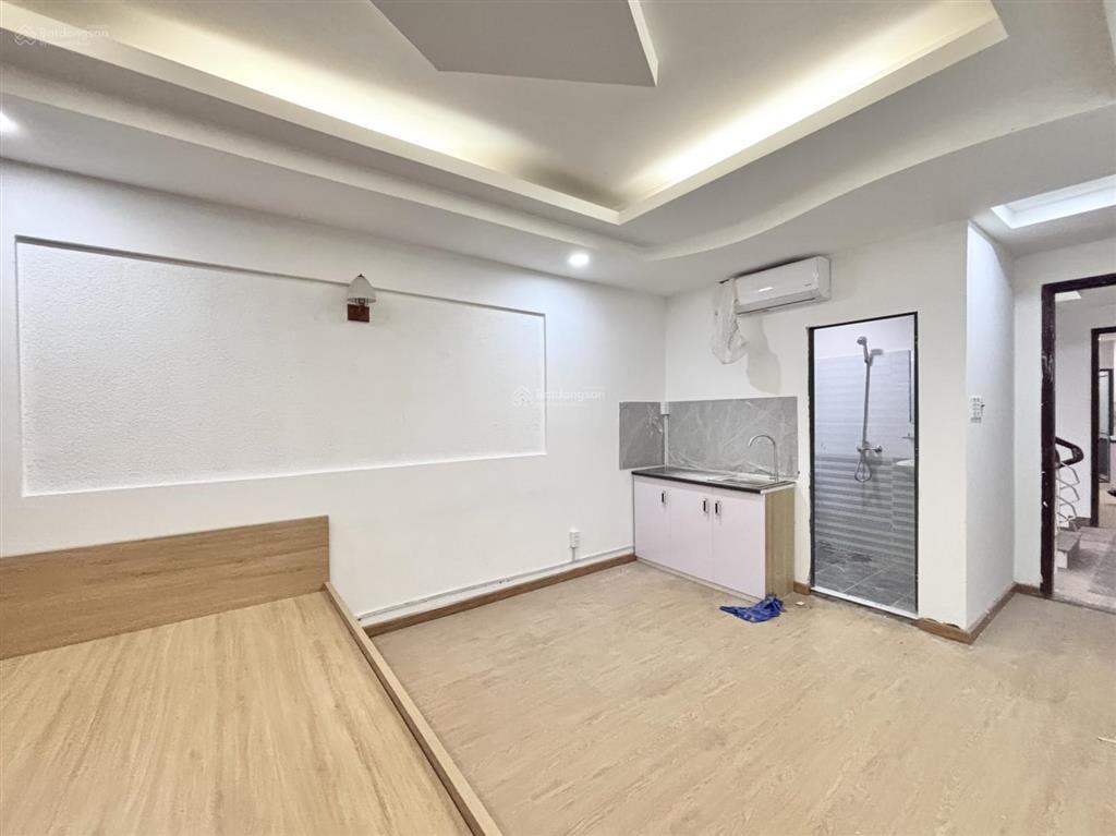 Chung cư mini cho thuê giá rẻnhà mới tân bìnhbảy hiềntân hoàgần lê đại hànhlạc long quân