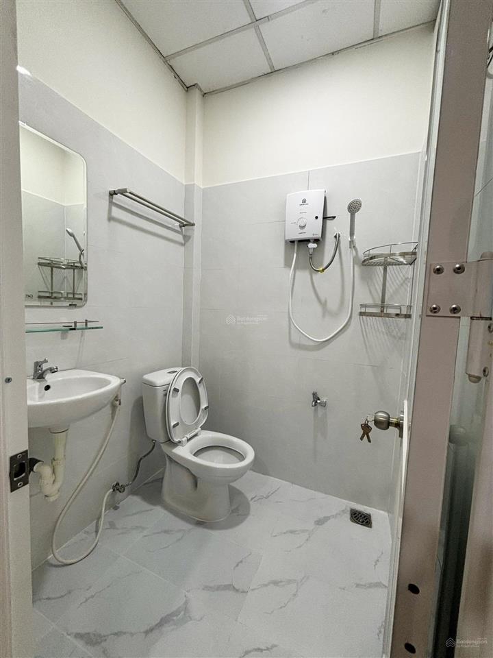 Căn hộ ban công full nt nhà mới tân bình bảy hiền sân bay cmt8 lý thường kiệt bàu cát bắc hải
