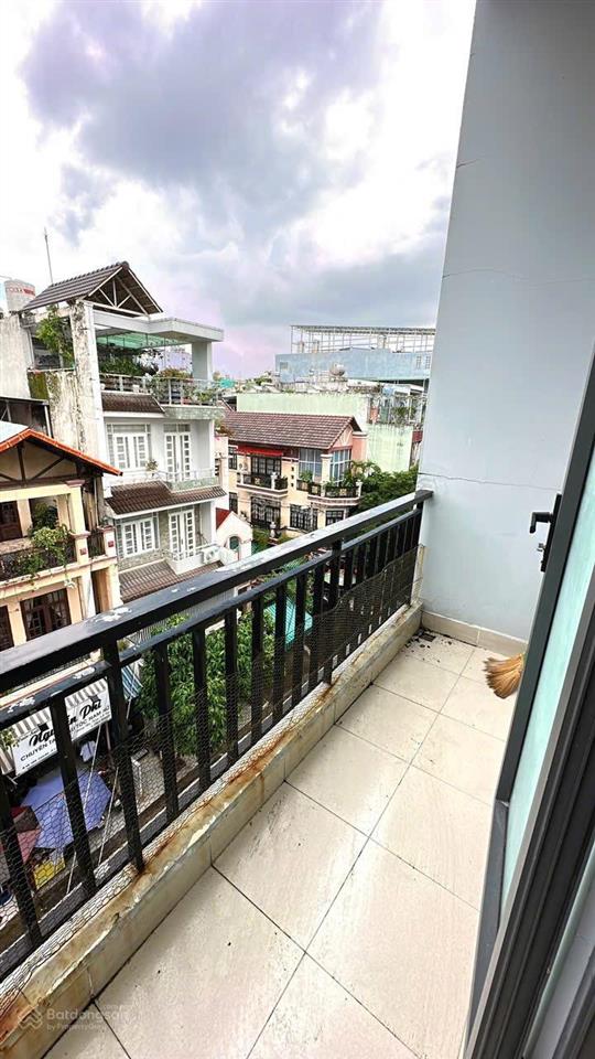 Cho thuê phòng trọ giá rẻgác ban côngfull nội thất văn chungtân bìnhetownk300ga t3sân bay