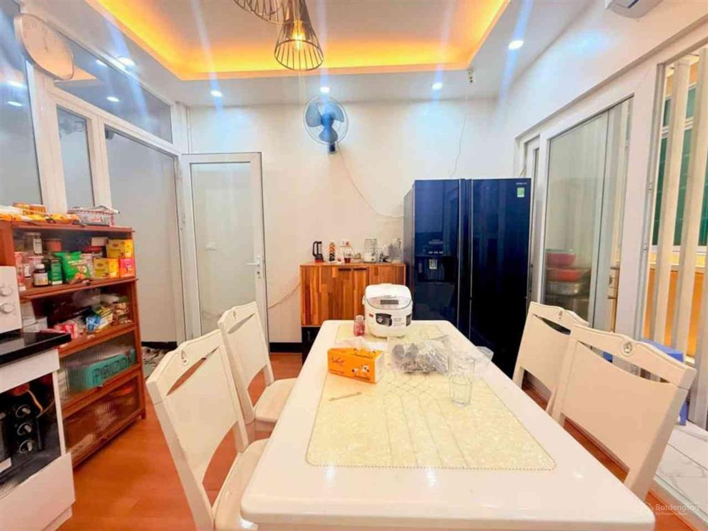 Hàng hiếm phường giảng võ  nhà đẹp ở ngay  ngõ thông  giá chỉ 13,3 tỷ