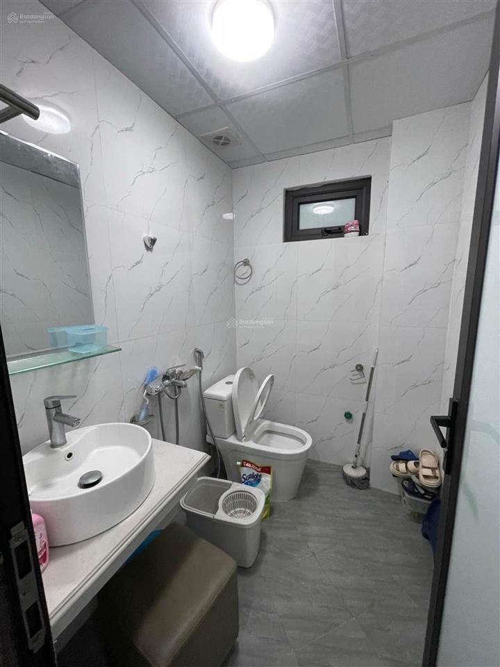 Bán nhà mới xây 6 tầng ở cổ nhuế căn lô góc siêu thoáng