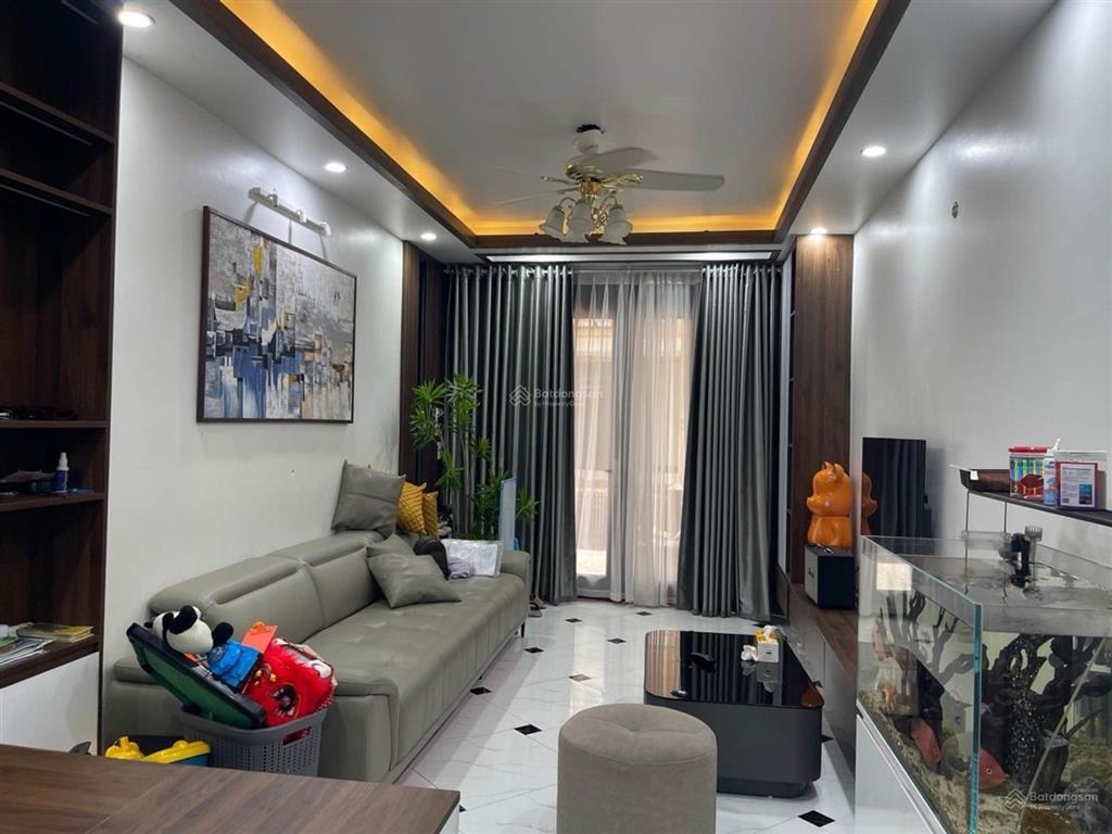 Bán nhà mới xây 6 tầng ở cổ nhuế căn lô góc siêu thoáng