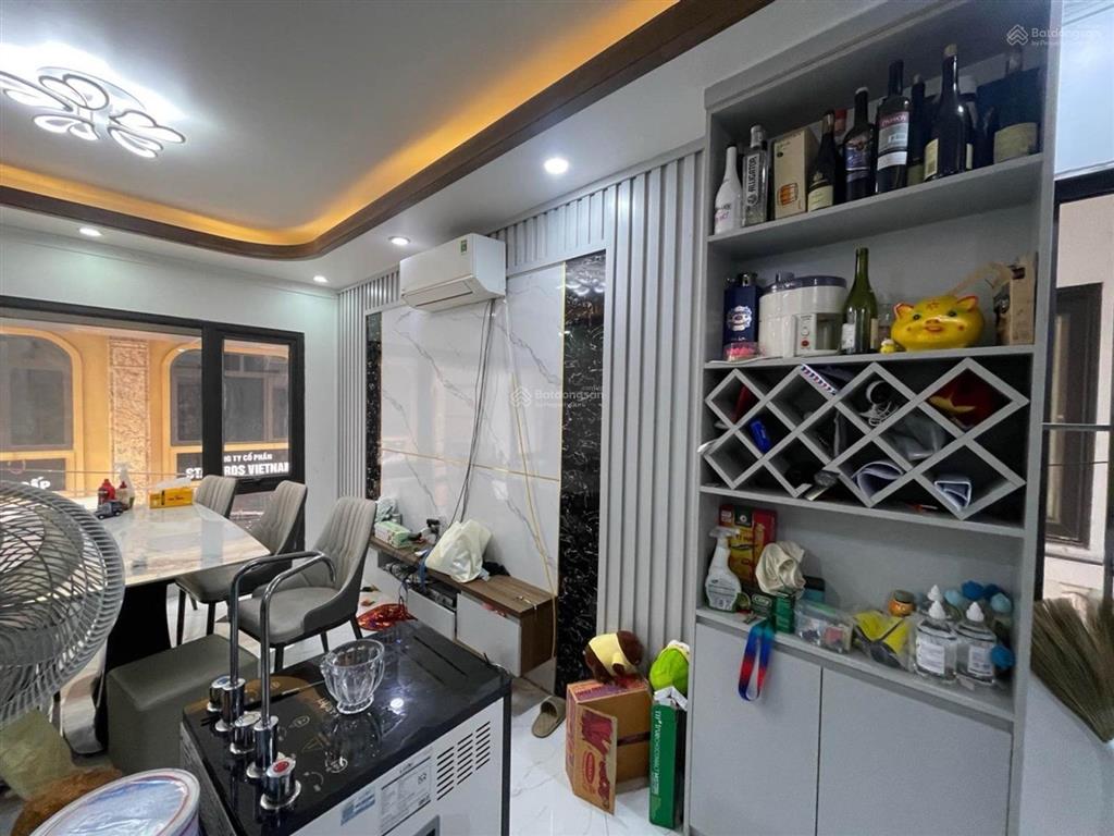 Bán nhà mới xây 6 tầng ở cổ nhuế căn lô góc siêu thoáng