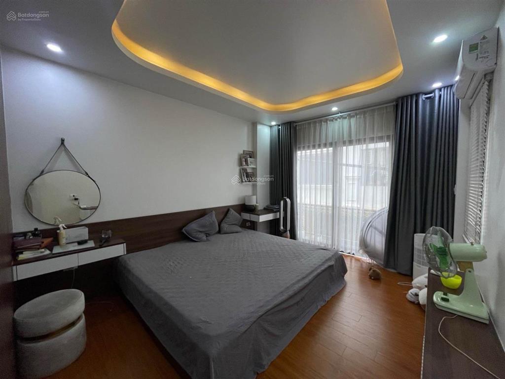 Bán nhà mới xây 6 tầng ở cổ nhuế căn lô góc siêu thoáng