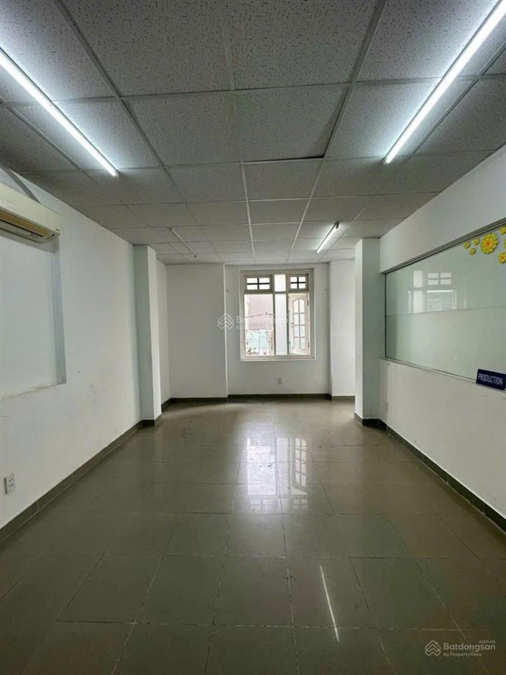 Mặt tiền phan xích long 8x17, bốn lầu, 15 chdv bán gấp 20 tỷ