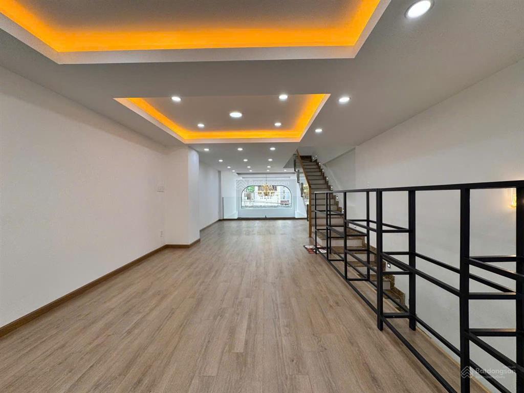 Giảm 2 tỷ, hẻm xe hơi 6m lê văn sỹ thông trường sa 4,7x18, 5 tầng chỉ 21 tỷ