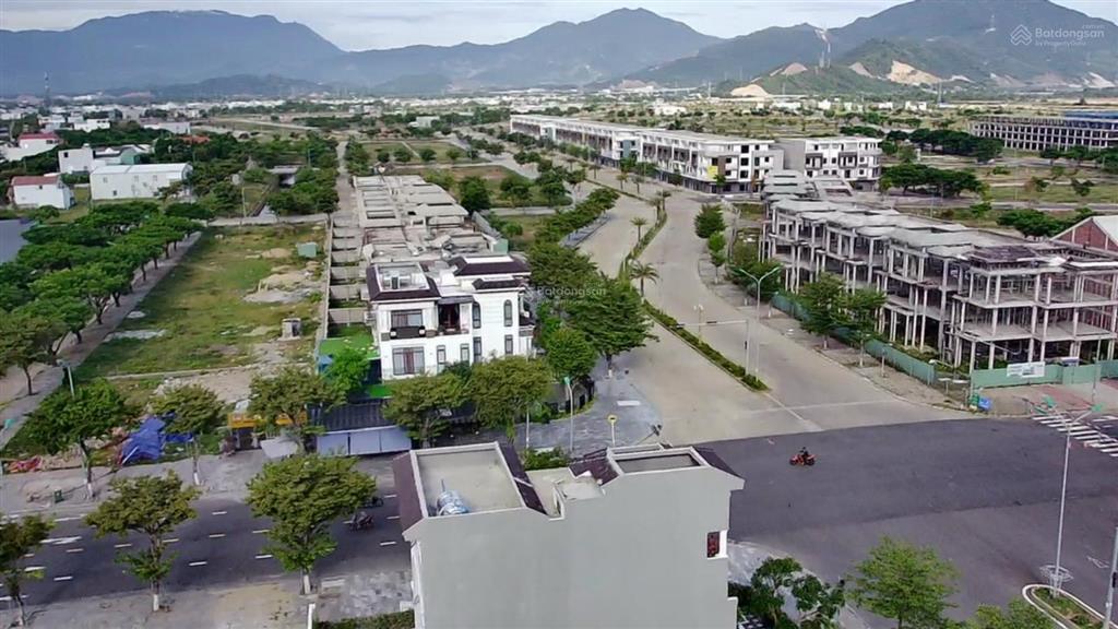 Bán đất nền biệt thự dự án golden hills city, ngang 7,5m dài 25m chỉ 5,050 tỷ/187,5m2