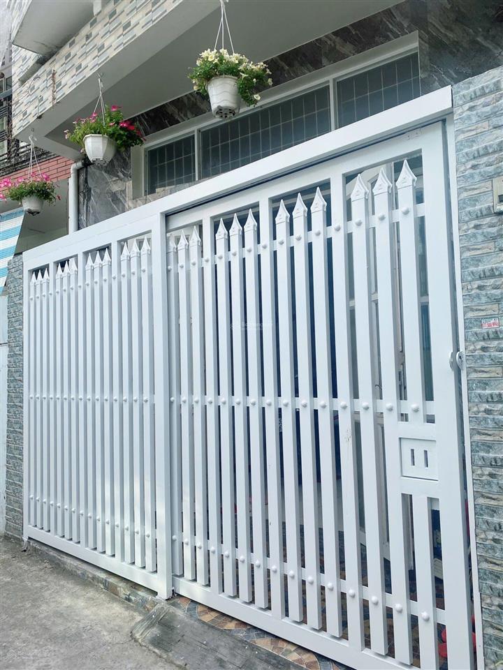 Nhà lê quang định, gò vấp sát bình thạnh 4 x 11 shr, cách hẻm xe hơi 10m chỉ 5,5 tỷ