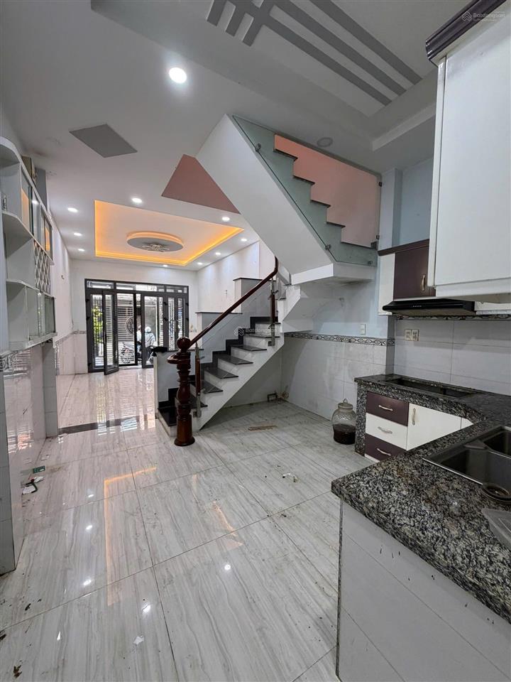 Bán gấp nhà 2 tầng lê trọng tấn,tân phú 3,7 x 12 nhỉnh 5 tỷ, hẻm 4m