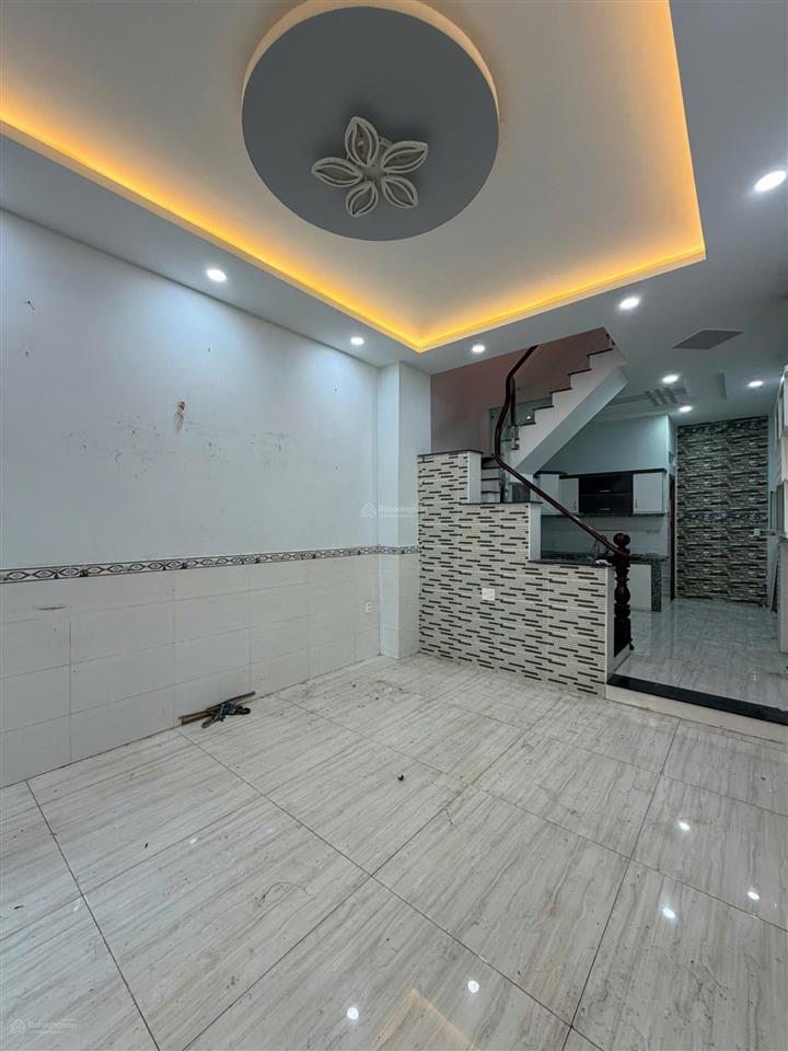 Bán gấp nhà 2 tầng lê trọng tấn,tân phú 3,7 x 12 nhỉnh 5 tỷ, hẻm 4m