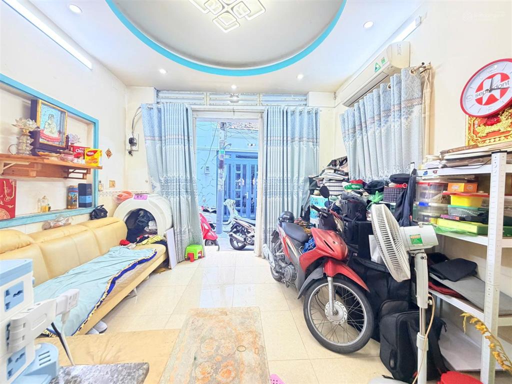 Chính chủ bán 250/64 nguyễn thượng hiền 4.2x8 nở hậu 6m , 1 lầu