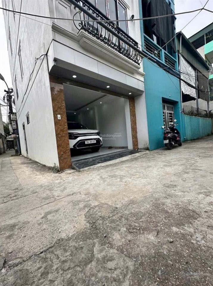 Nhà đẹp 3 tầng ở ngay tt thị trấn văn điển thanh trì ôtô tải đỗ cửa mà giá bằng đất ko