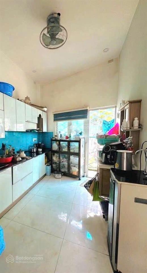 Nhà 3 tầng hẻm xe hơi tân hòa ngang 4,6m giá 5,65 tỷ