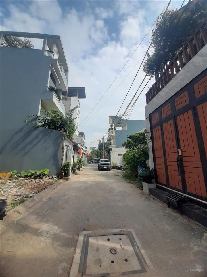 Mặt tiền hẻm 47 lò lu ngang 4m, 68m ngay ngã 3 lò lu & lã xuân oai giá 4,8 tỷ
