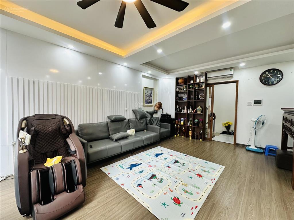 Siêu phẩm an dương vương 6 tầng thang máy  ngõ rộng  ô tô vào nhà  sổ đỏ trao tay