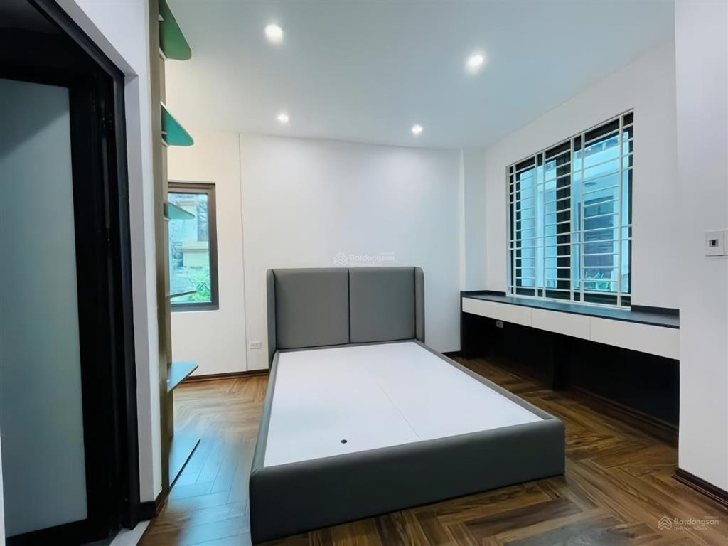 Chính chủ bán nhà lô góc 3 thoáng yên hoà, cầu giấy