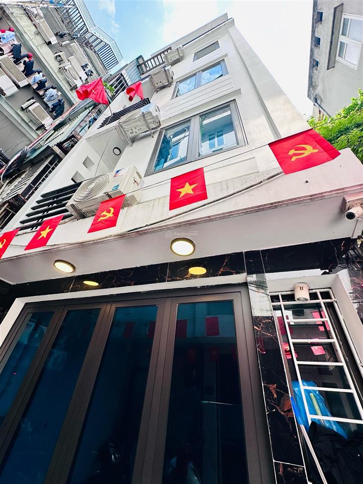 Chính chủ bán nhà lô góc 3 thoáng yên hoà, cầu giấy