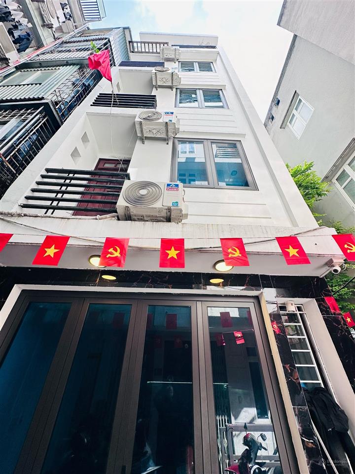 Chính chủ bán nhà lô góc 3 thoáng yên hoà, cầu giấy