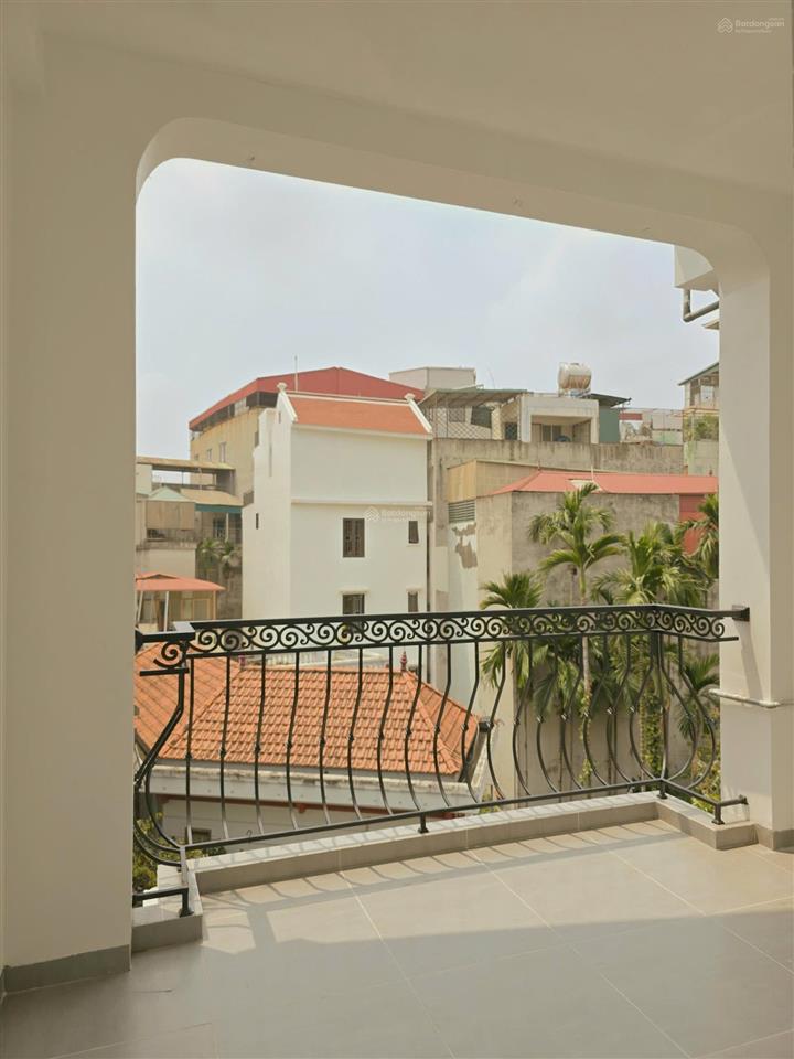 Siêu phẩm cầu giấy  bán nhà 4 tầng ở võ chí công 7,3 tỷ