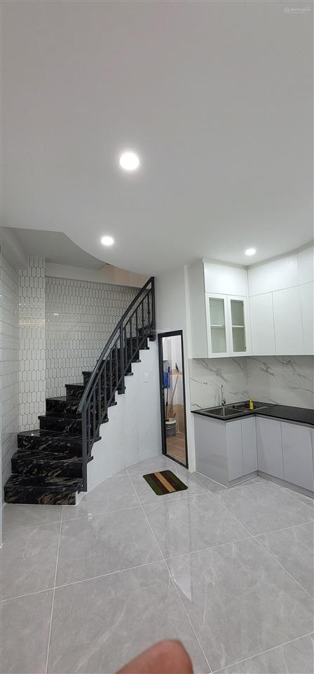 Siêu phẩm mt thụt chợ tân bình  gần lý thường kiệt  ngang đẹp 4.3m  gần bv thống nhất 5.95 tỷ