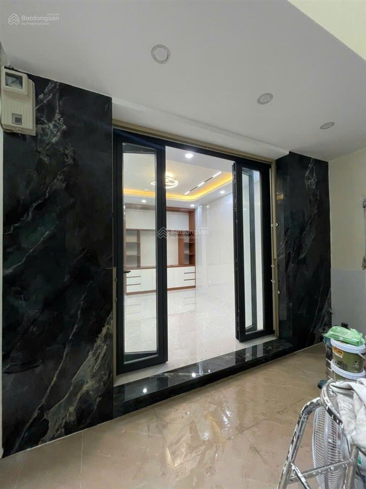 Siêu phẩm mt thụt chợ tân bình  gần lý thường kiệt  ngang đẹp 4.3m  gần bv thống nhất 5.95 tỷ