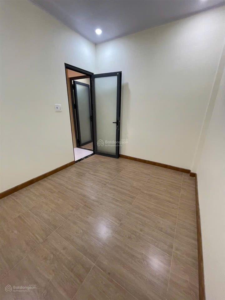 Siêu phẩm mt thụt chợ tân bình  gần lý thường kiệt  ngang đẹp 4.3m  gần bv thống nhất 5.95 tỷ