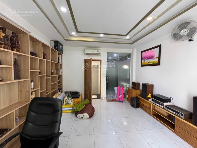 Bán gấp nhà 2mt hiệp nhất, tân bình gần bv thống nhất, khu hiếm cán bộ sổ a4. 60m2. chỉ 11tỷ hơn