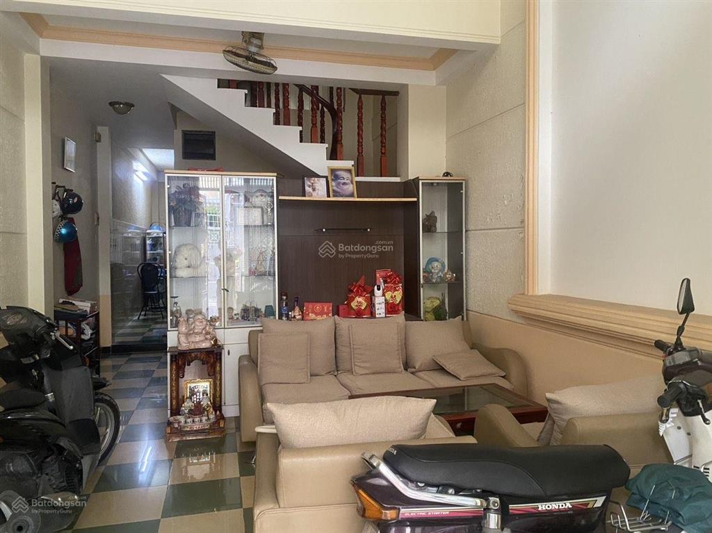 Bán gấp nhà đẹp mt đặng dung  trường sa  quận 1  5 tầng  ở  cty  chdv. chỉ 27tỷ (tl)