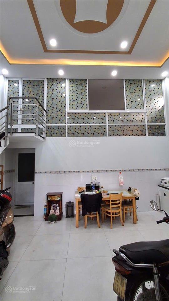 Giảm 2.5 tỷ. bán đất tặng nhà 2 mt  hxt dương quảng hàm. 186m2  ngang bề thế 8m. chỉ 28.5 tỷ. tl