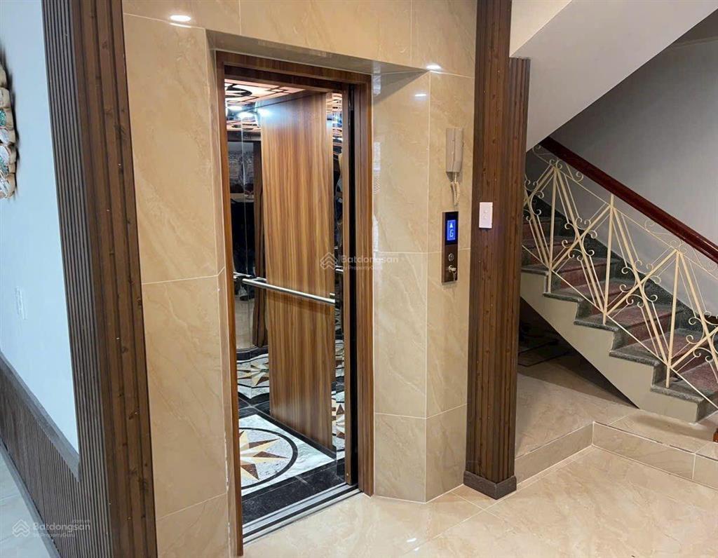 Chủ ngộp nặng  bán gấp biệt thự 5 tầng  thang máy  ô tô ngủ  sân rộng  giá chỉ 20 tỷ. tl.