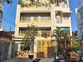 Chủ ngộp nặng  bán gấp biệt thự 5 tầng  thang máy  ô tô ngủ  sân rộng  giá chỉ 20 tỷ. tl.