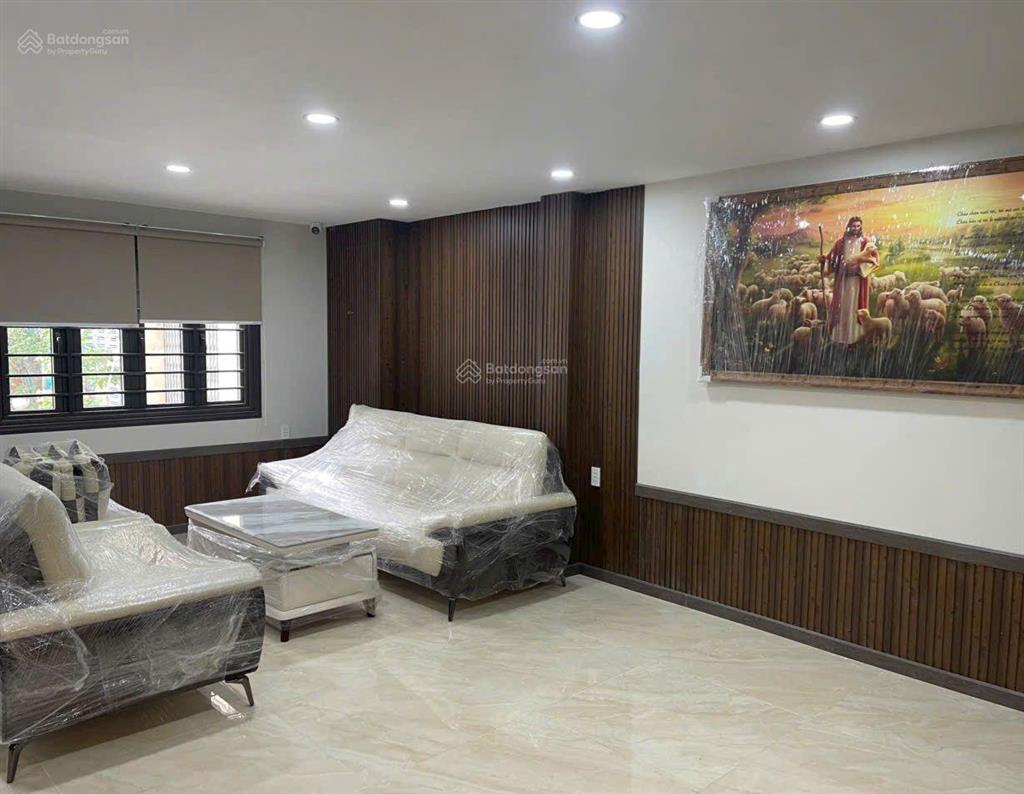 Chủ ngộp nặng  bán gấp biệt thự 5 tầng  thang máy  ô tô ngủ  sân rộng  giá chỉ 20 tỷ. tl.