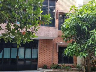 Quá hiếm. bán gấp lô đất 2 mt hẻm xe tải, út tịch  hoàng việt  600m2  tặng 4 căn nhà. chỉ 130tỷ