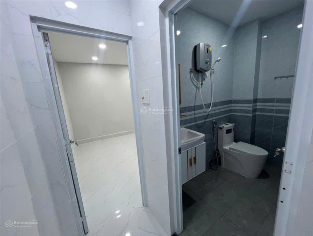 Chỉ 5.3 tỷ có ngay căn nhà 46m2 4 phòng ngủ  bà hạt, sát nguyễn tri phương, quận 10