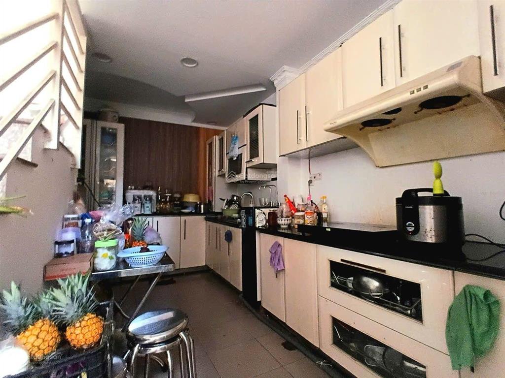 Định cư bán gấp nhà 5 tầng hxh nguyễn trãi  q1  khu cán bộ  phố đi bộ bùi viện. chỉ 12,6 tỷ tl