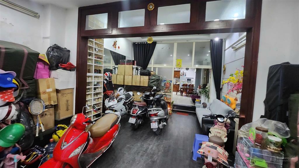 Bán gấp nhà ngang đẹp 4.9m  hxh lê thị riêng  thông nguyễn trãi  q1  4 tầng. chỉ 23tỷ (tl)