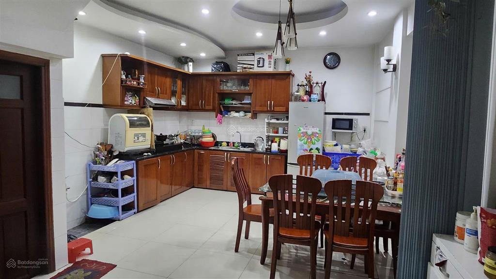 Bán gấp nhà ngang đẹp 4.9m  hxh lê thị riêng  thông nguyễn trãi  q1  4 tầng. chỉ 23tỷ (tl)