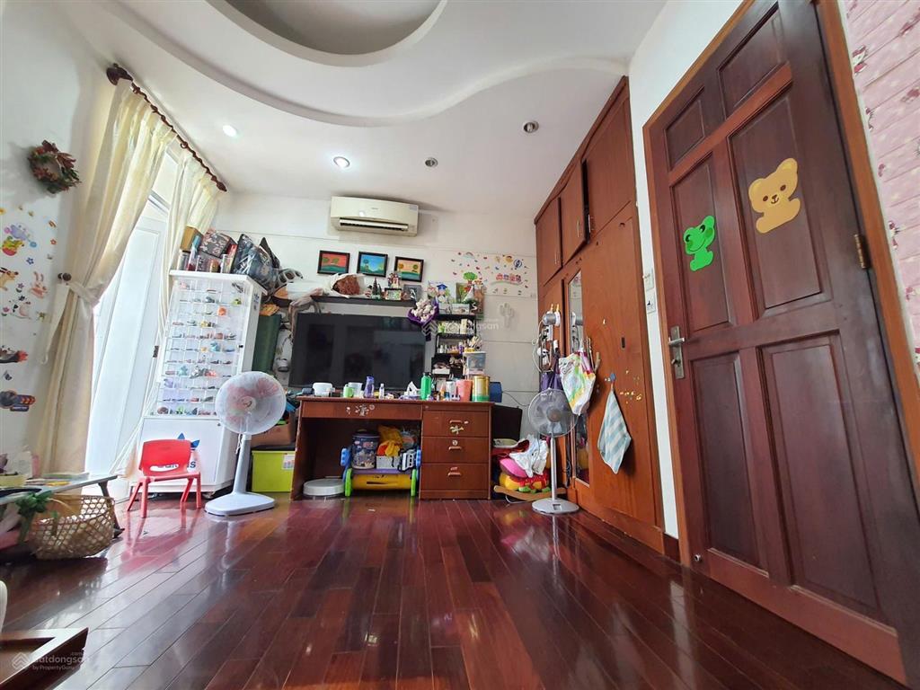 Bán gấp nhà ngang đẹp 4.9m  hxh lê thị riêng  thông nguyễn trãi  q1  4 tầng. chỉ 23tỷ (tl)